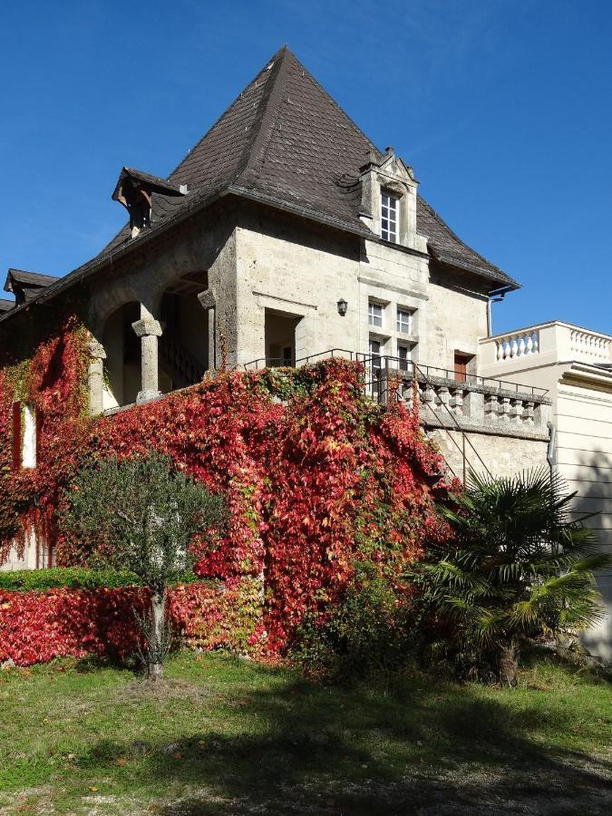 Château De Laroche Bed and Breakfast Vianne Buitenkant foto